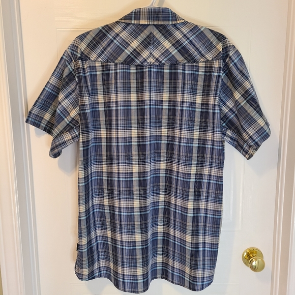 Patagonia Shirt - Plaid short sleeve button down - Men's large Blue - Picture 6 of 11